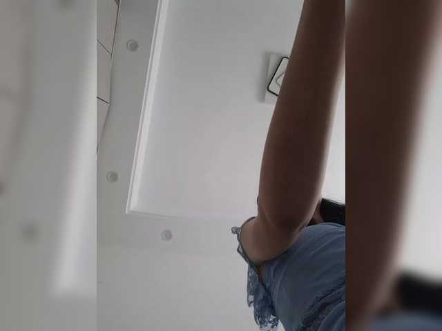 Selinababy99 live cam on BongaCams