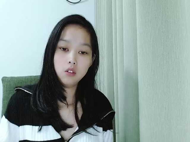 Selinababy99's BongaCams show and profile