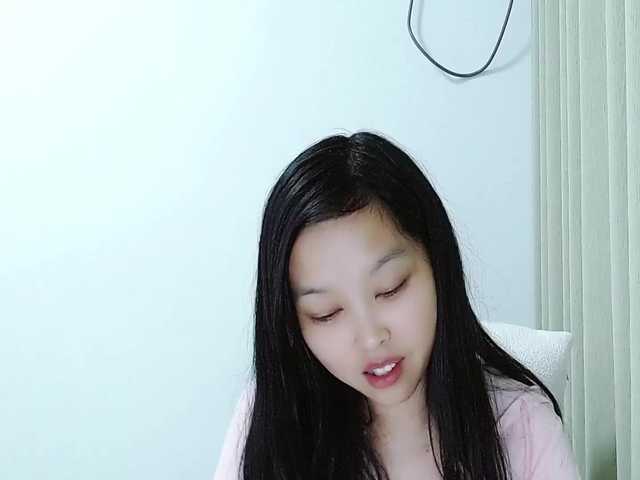 Selinababy99's BongaCams show and profile