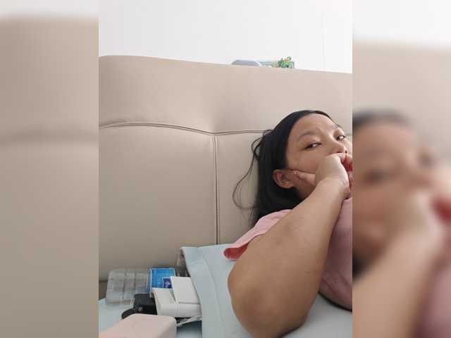 Selinababy99 — live female cam