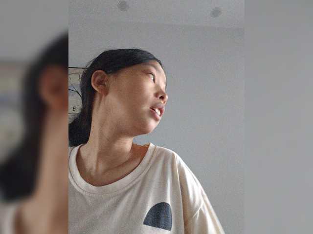 Selinababy99 live cam on BongaCams