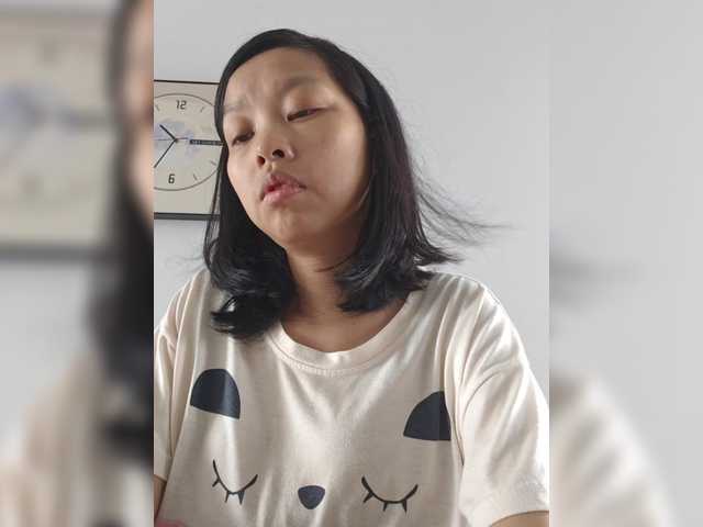 Selinababy99 live cam on BongaCams