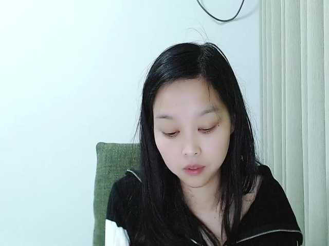 Selinababy99's BongaCams show and profile