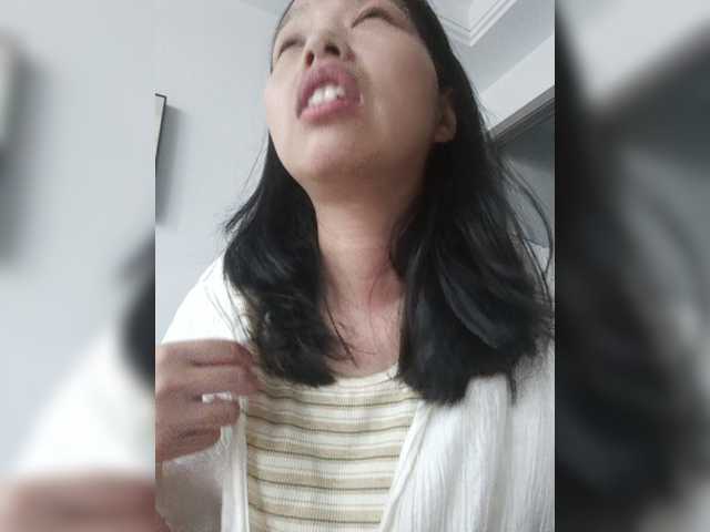Selinababy99 live cam on BongaCams