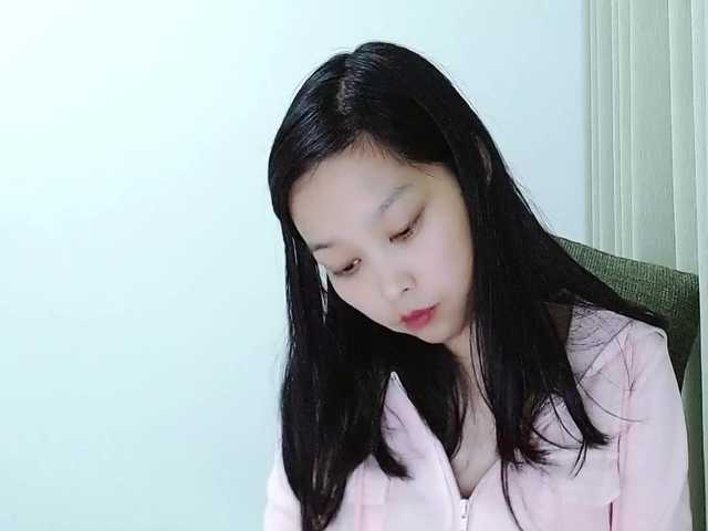 Selinababy99's BongaCams show and profile