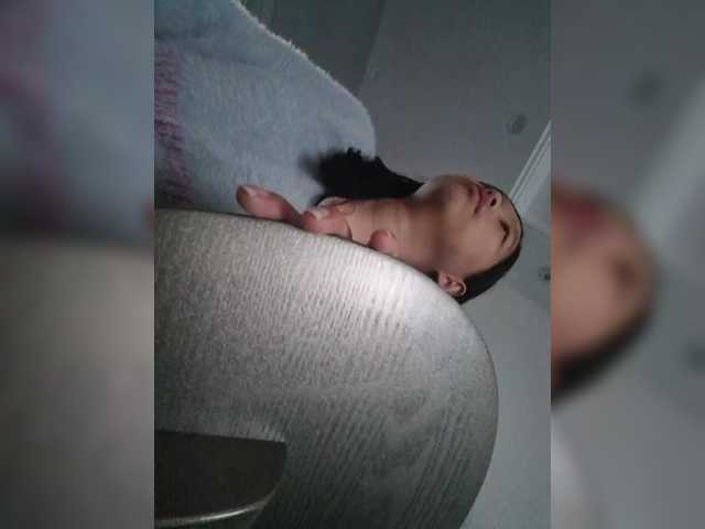 Selinababy99's BongaCams show and profile