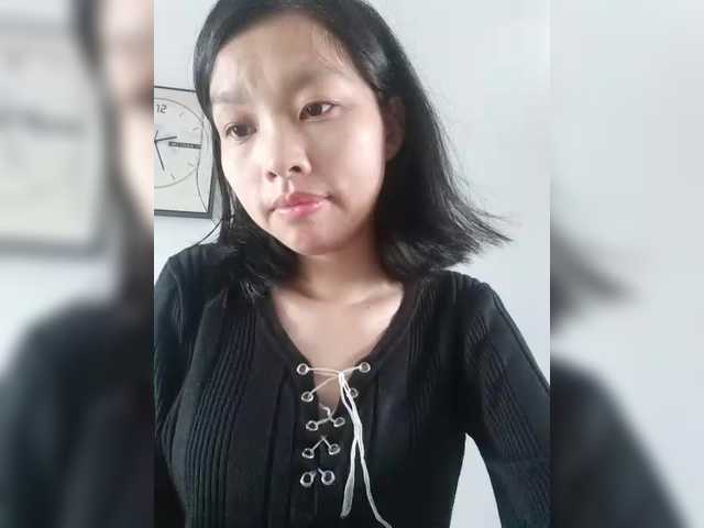 Selinababy99 live cam on BongaCams