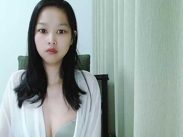 Selinababy99's BongaCams show and profile