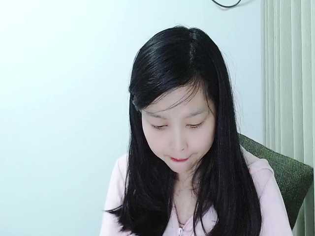 Selinababy99's BongaCams show and profile