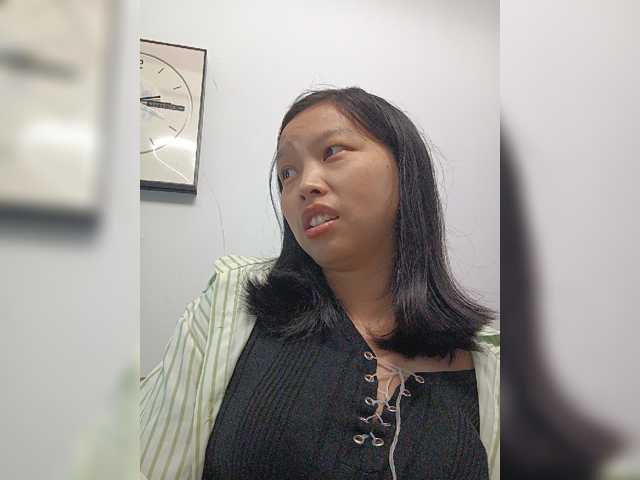 Selinababy99 live cam on BongaCams