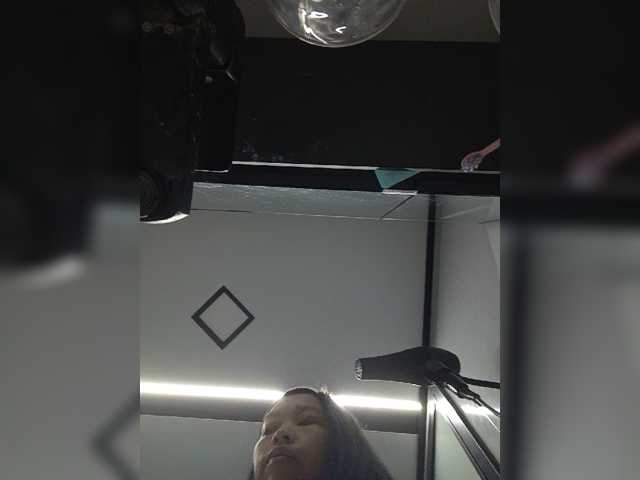 Selinababy99 live cam on BongaCams