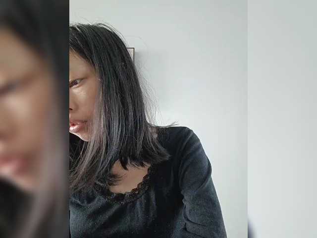 Selinababy99 live cam on BongaCams