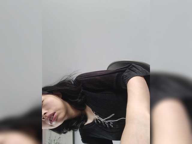 Selinababy99 live cam on BongaCams