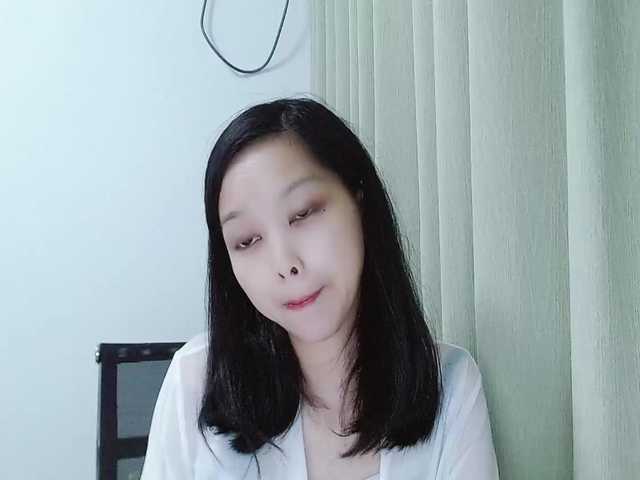Selinababy99 live cam on BongaCams