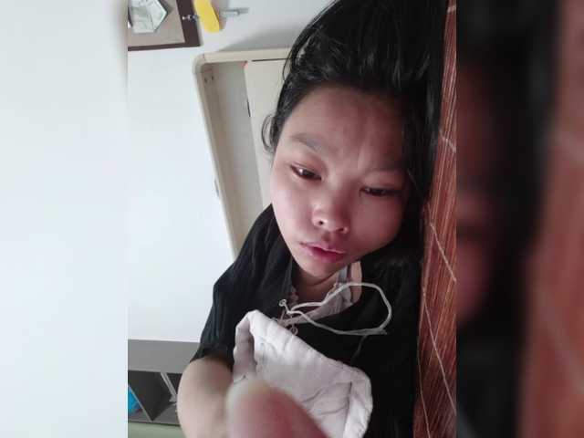 Selinababy99 live cam on BongaCams