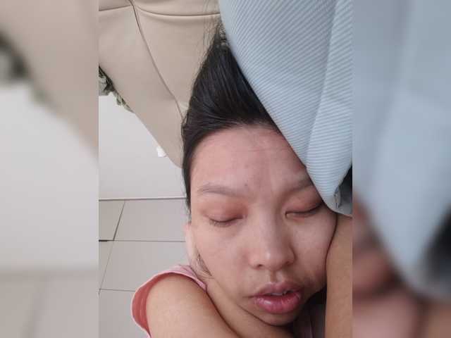 Selinababy99 live cam on BongaCams