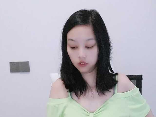 Selinababy99 live cam on BongaCams