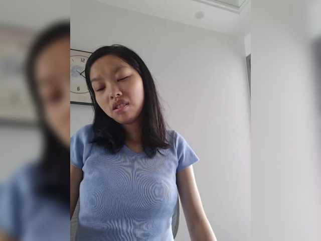 Selinababy99 live cam on BongaCams