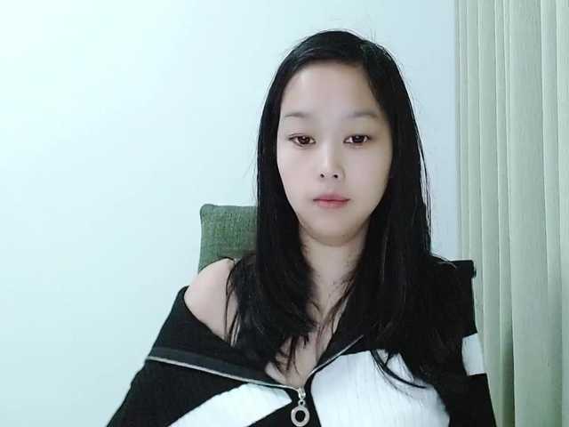 Selinababy99's BongaCams show and profile