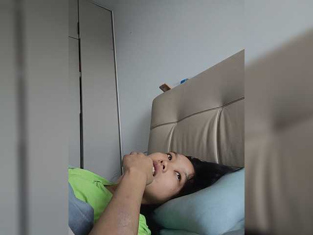 Selinababy99 live cam on BongaCams