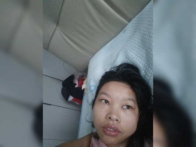 Selinababy99 live cam on BongaCams