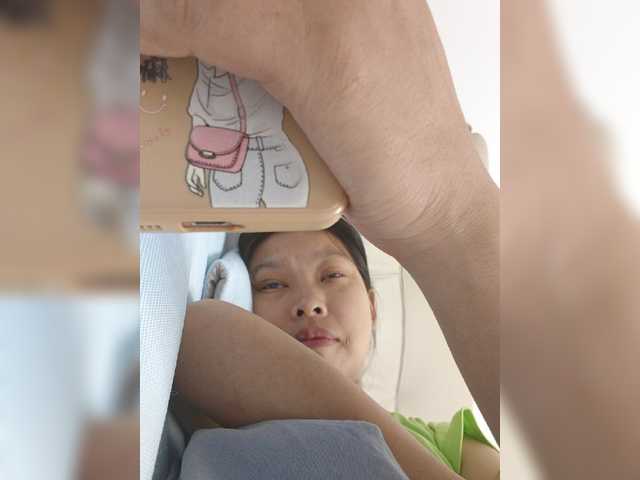 Selinababy99 live cam on BongaCams