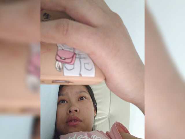 Selinababy99 live cam on BongaCams