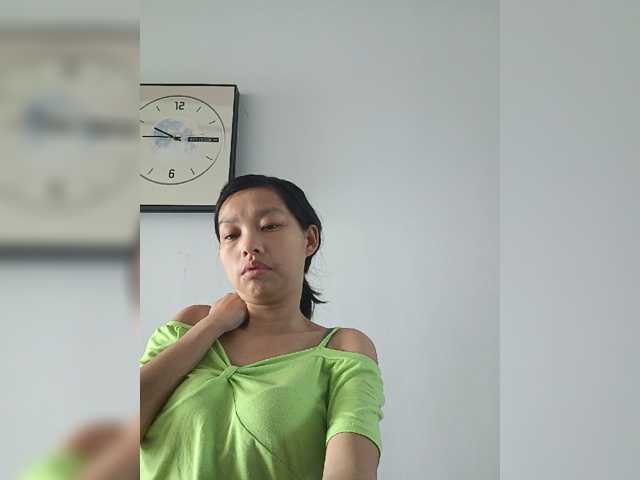 Selinababy99 live cam on BongaCams