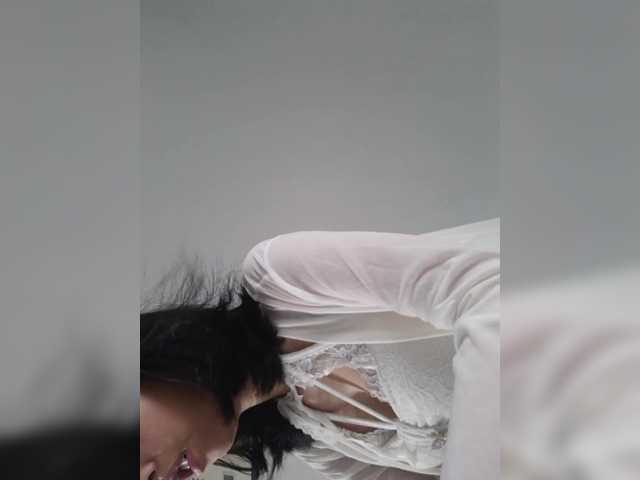 Selinababy99 live cam on BongaCams