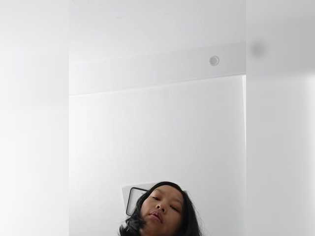 Selinababy99 live cam on BongaCams