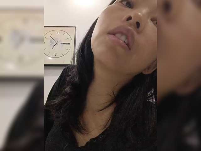 Selinababy99 live cam on BongaCams