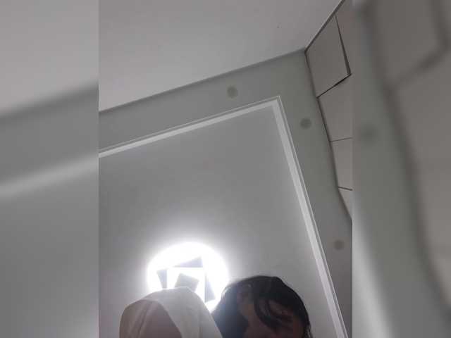 Selinababy99 live cam on BongaCams