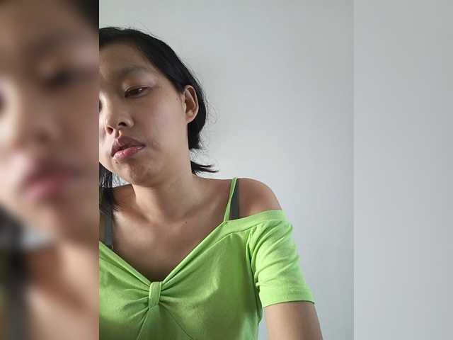 Selinababy99 live cam on BongaCams
