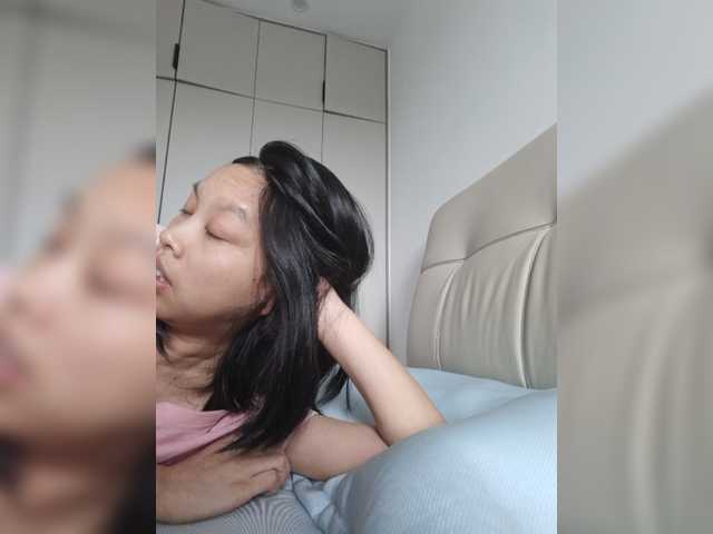 Selinababy99 live cam on BongaCams