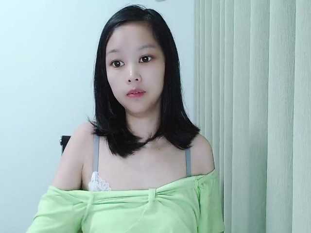 Selinababy99 live cam on BongaCams