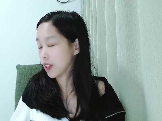 Selinababy99's BongaCams show and profile