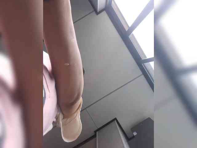 Selinababy99 Live Webcam on BongaCams