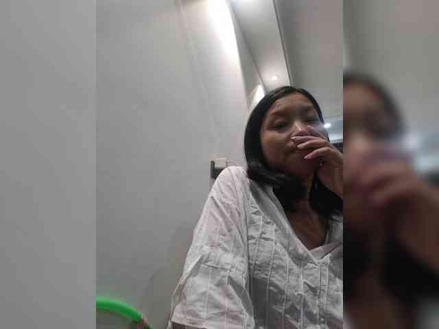 Selinababy99 webcam