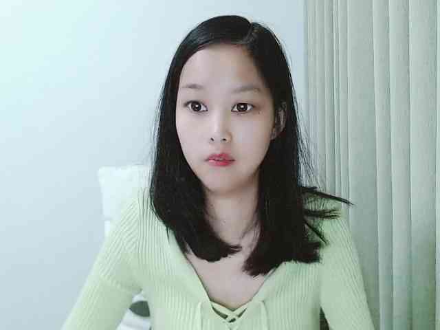 Model: Selinababy99