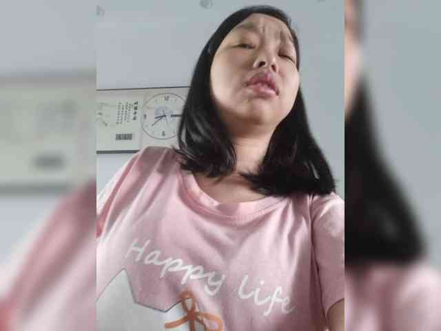 Selinababy99 Live Webcam on BongaCams