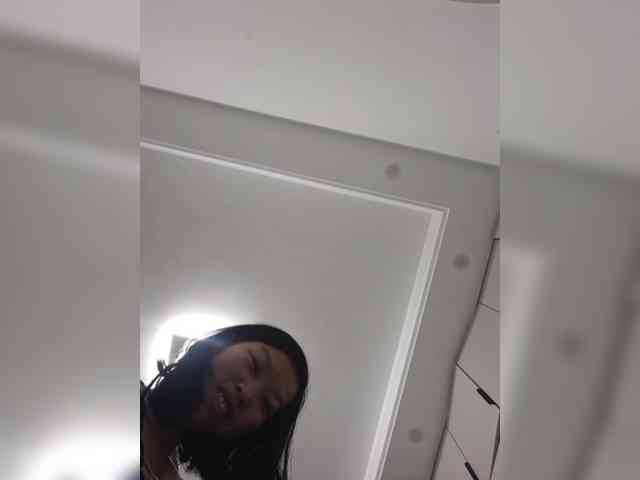 Selinababy99 webcam