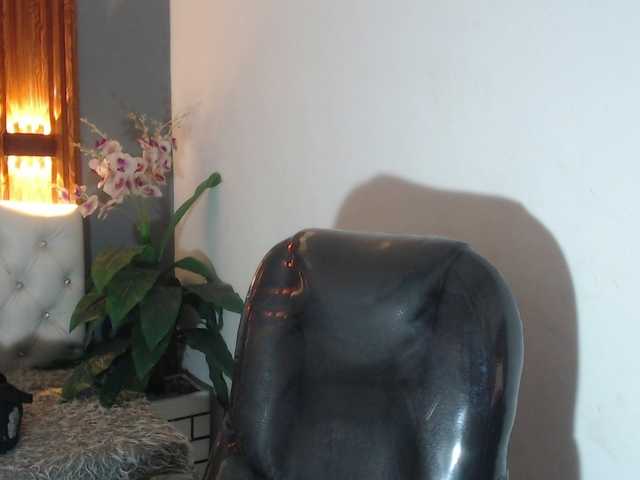 katty-femdom Live Cam on BongaCams