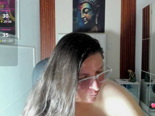katty-femdom live cam preview