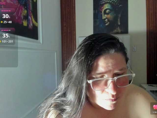 katty-femdom live cam preview