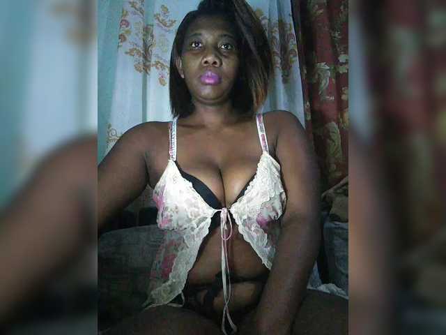 chachacoquine live webcam show