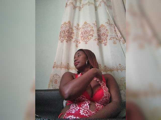 vanesslove live cam on BongaCams