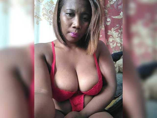 vanesslove live cam on BongaCams