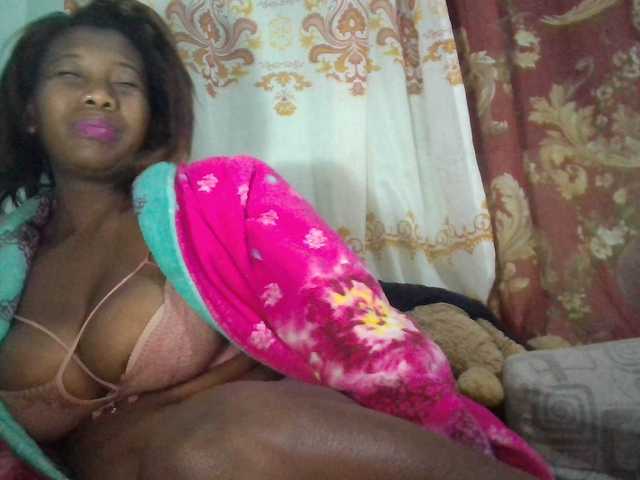 vanesslove live cam on BongaCams