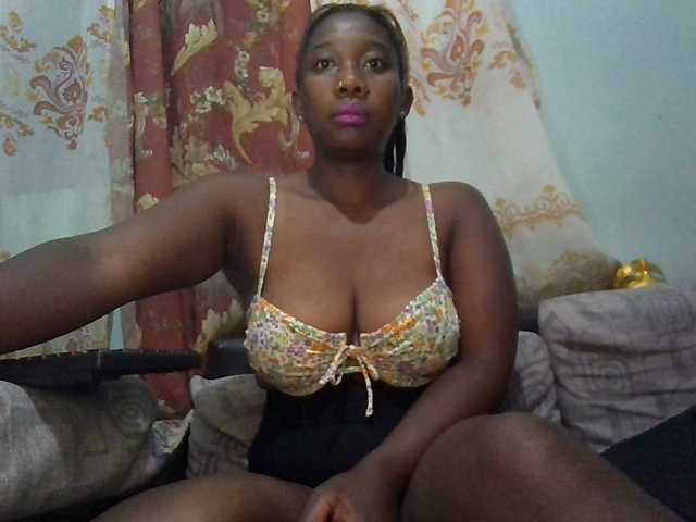 vanesslove live cam on BongaCams