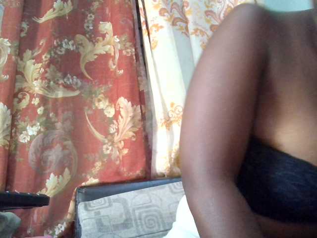 vanesslove live cam on BongaCams